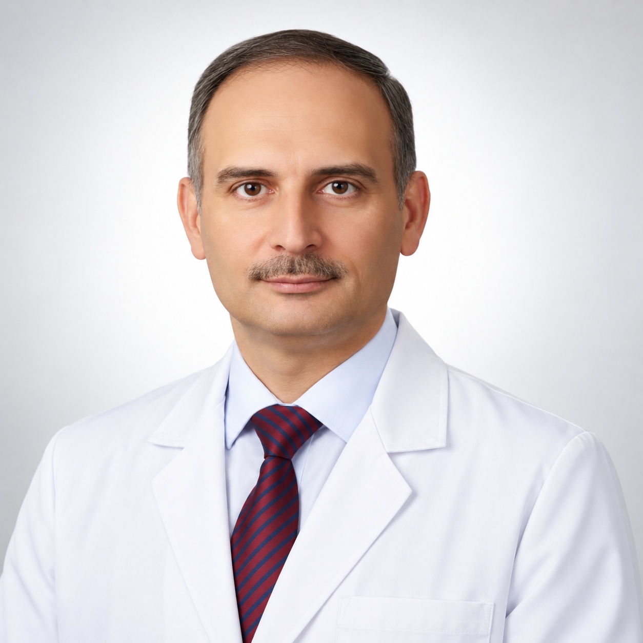 طارق فاروق ابو العلا